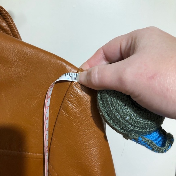 Caramel colored leather jacket - Picture 3 of 3